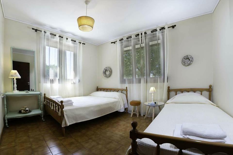 To Ktimataki Villa Agios Gordios  Exterior photo